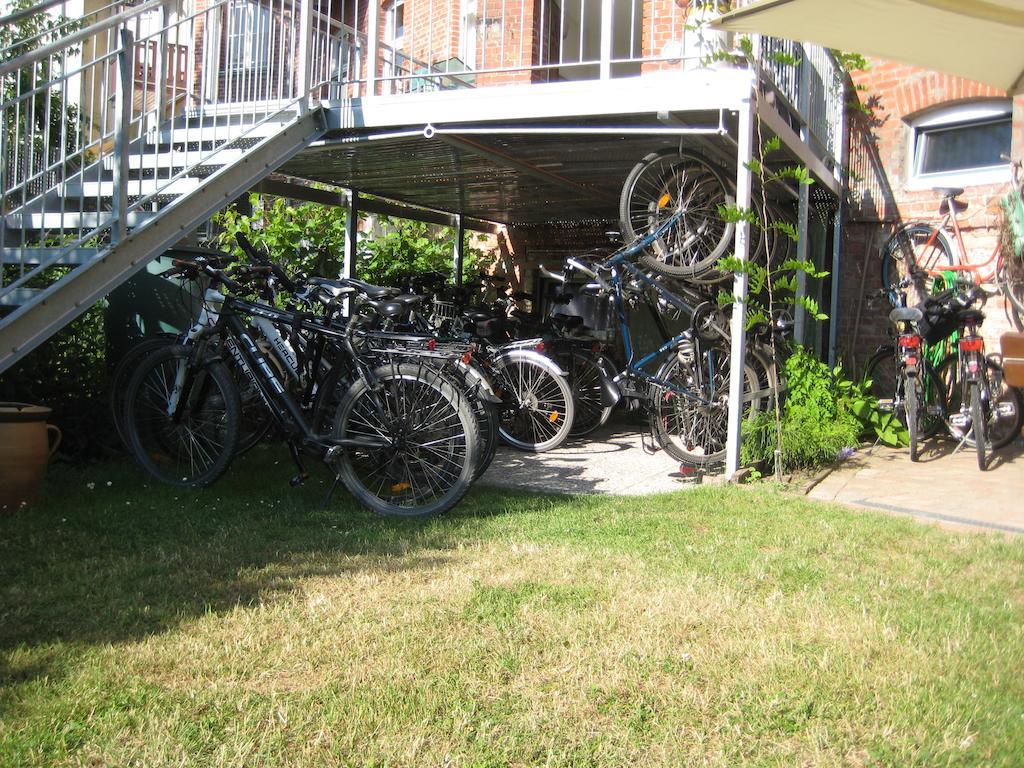 Stadtvilla Dessau Exterior foto